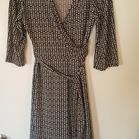 APT 9 WRAP DRESS / TOP XL Stretch Plunge Neck b&w Abstract Geometric Sexy - Picture 5 of 6